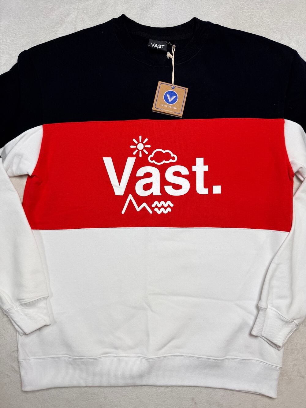 Vast Colorblock Logo Sweatshirt Red Black White Graphic Crewneck Large L NWT